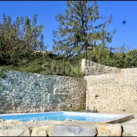 L'etable La Coucourde
